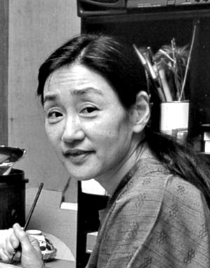 Porzellanmalerin Miyoko Ishikawa.